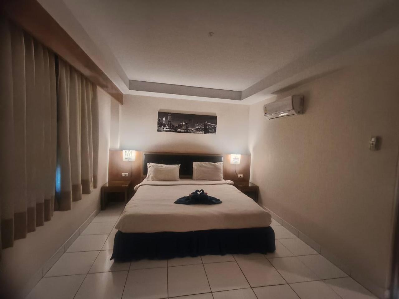 Bonanza Hotel