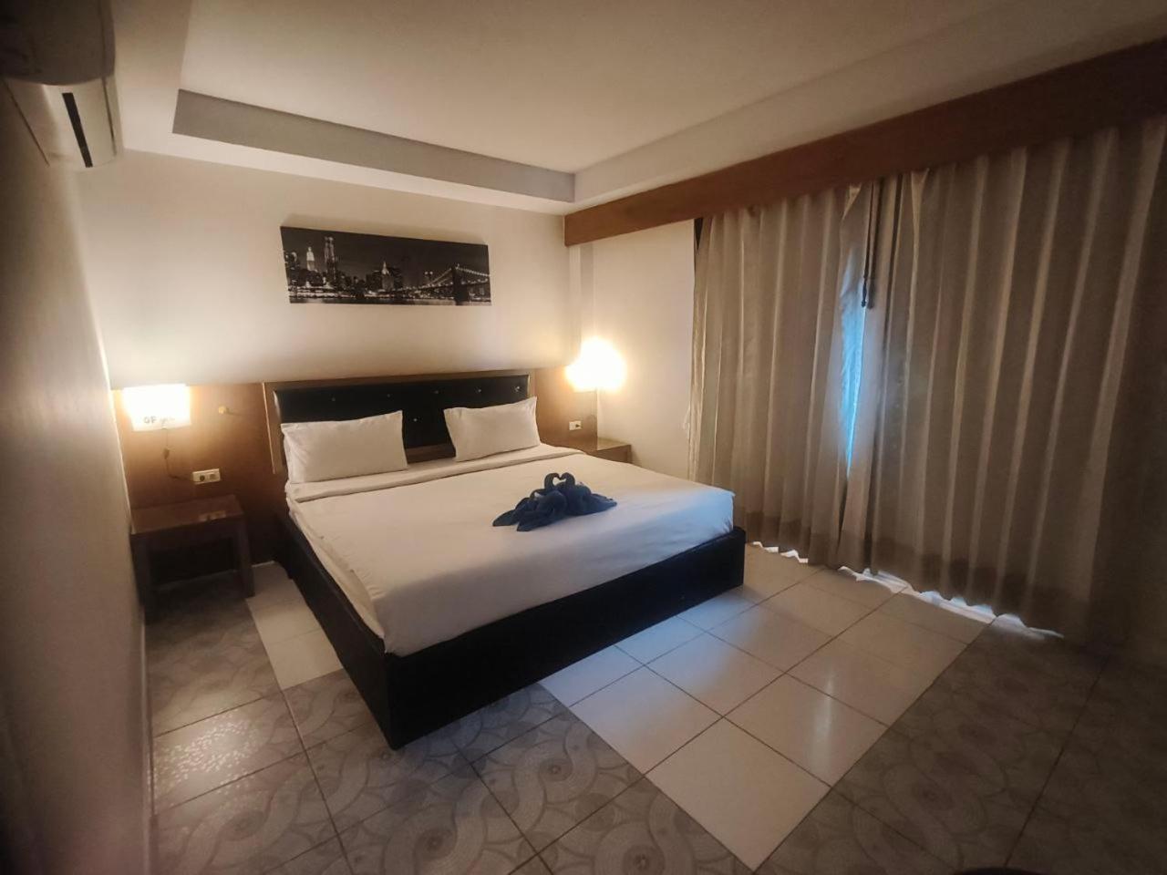 Bonanza Hotel